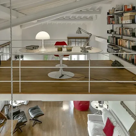 An Amazing In Oltrarno Appartement